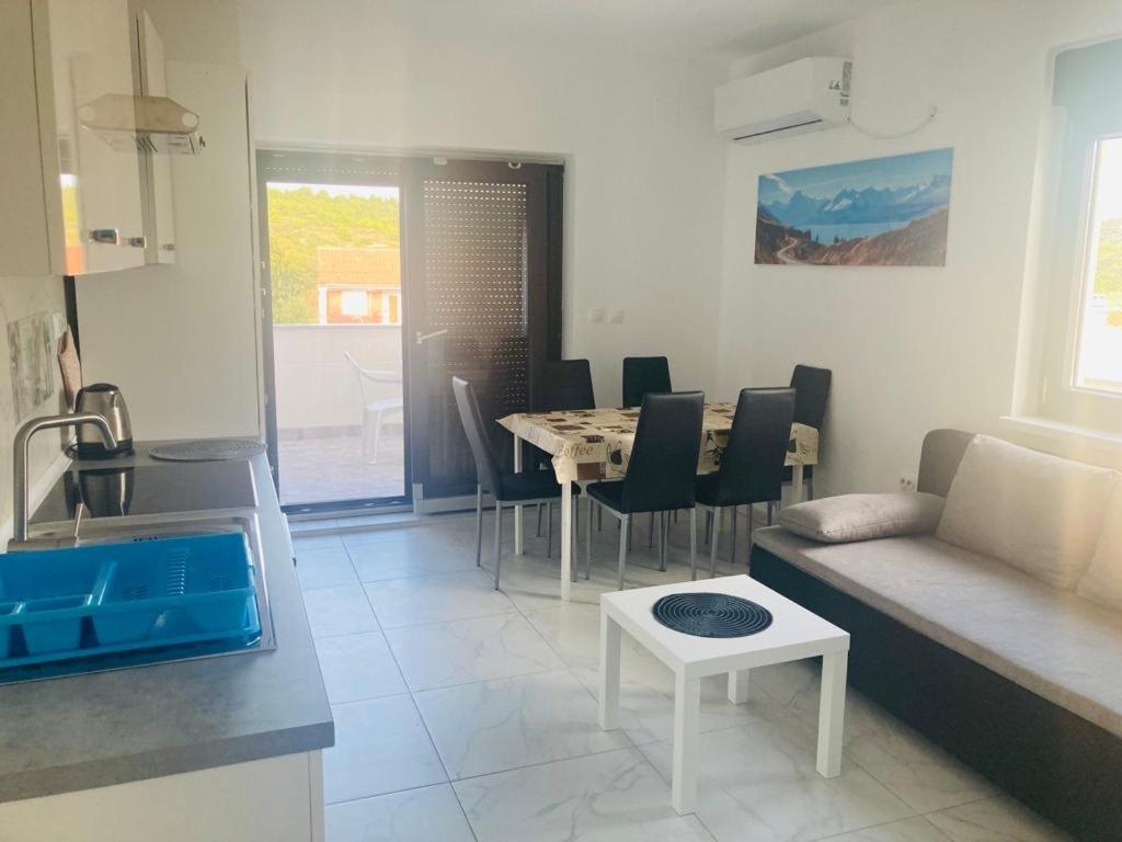 Villa Sole Tisno Zewnętrze zdjęcie
